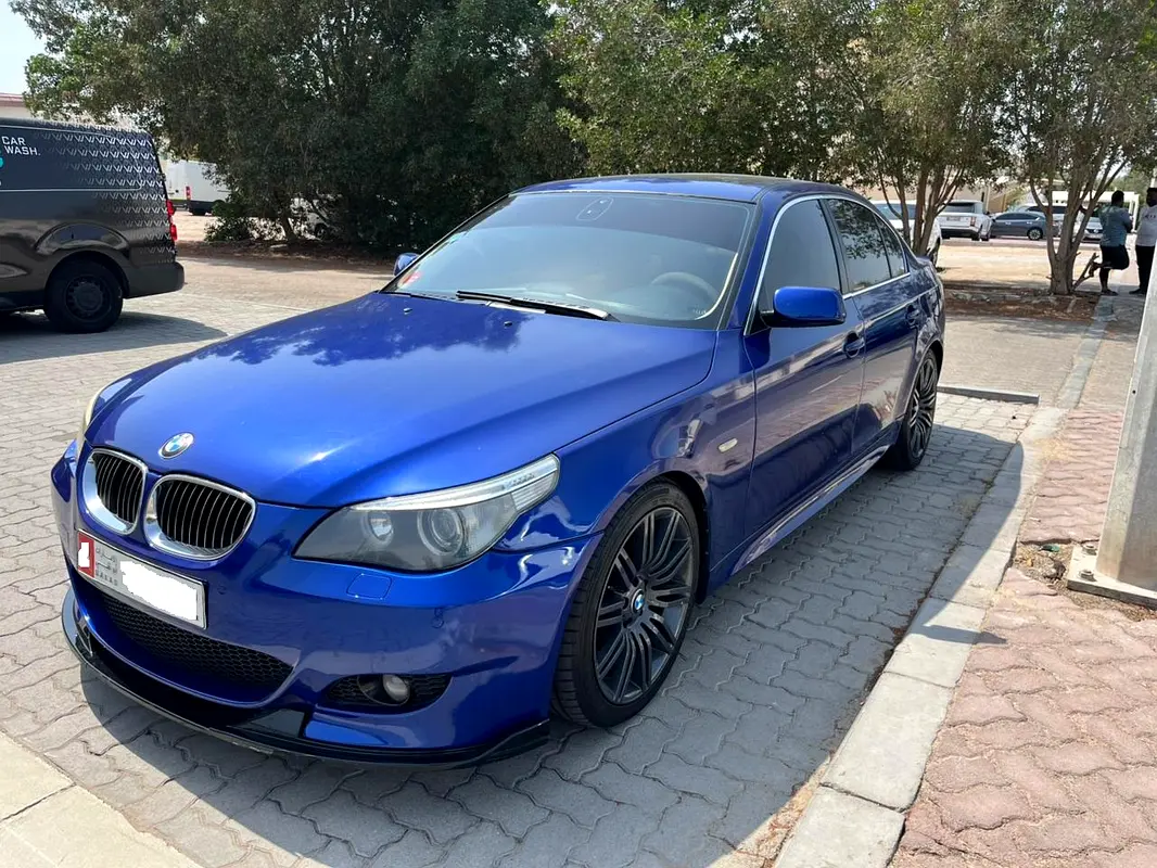 BMW 5-Series 2005 — photo 1 of 8