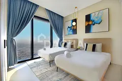 Vacant Now | Marina and Sea Views