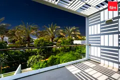 Spacious 4br SemiDetached | Pool View