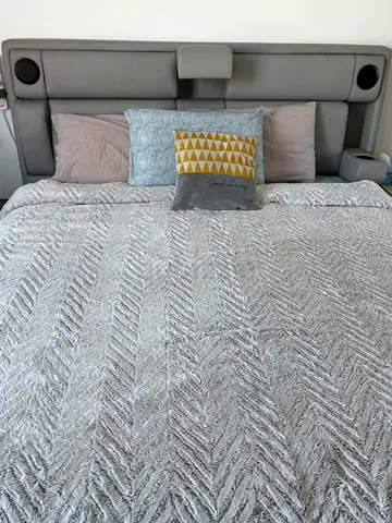 King bed