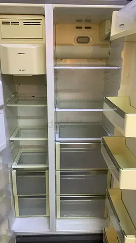SIEMENS FRIDGE 600LTR