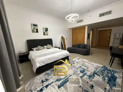 Spacious | Stunning Views | large studio/MULTIPLE CHEQS POSSIBLE