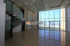 Huge 5BR Duplex I Sea View I Premium Location