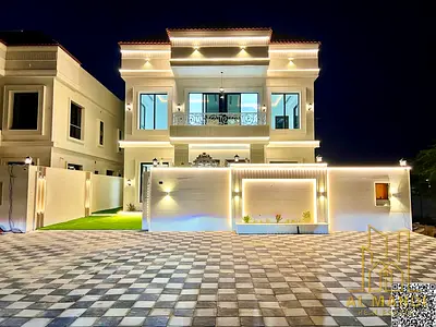 The price includes registration and ownership fees. Modern design and very high-end finishes. Excellent location.