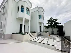 5 Bedrooms | Majlis | Hall | Maid Room