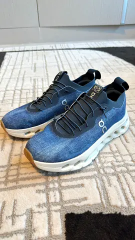 On Cloud Sneakers — Mens Premium Navy Blue Size (please confirm)