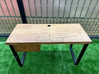 Simple Wooden Computer Desk with Metal Legs