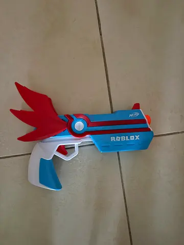 Roblox Nerf-style Toy Blaster (Blue/Red) - Single Handheld Shooter