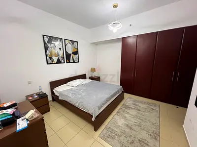 Standard room jbr best price .. . 3500