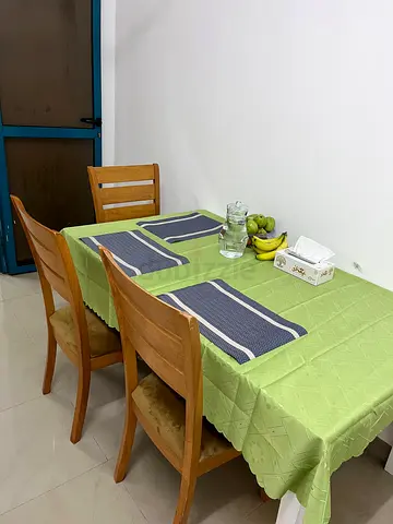 White rectangular dining/working table – sturdy, used