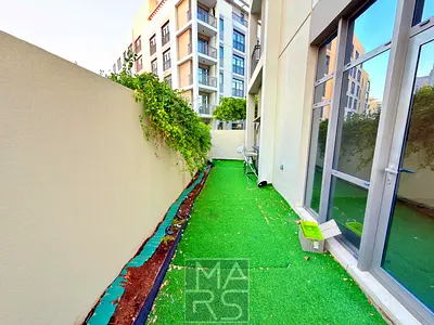 Spacious | 1 bedroom | private garden | Luxurious amenities |