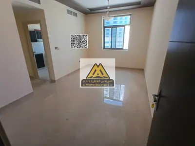 | موقع حيوي | قريب من جميع الخدمات | مساحة كبيرة |