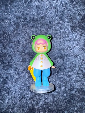 Pop mart figure