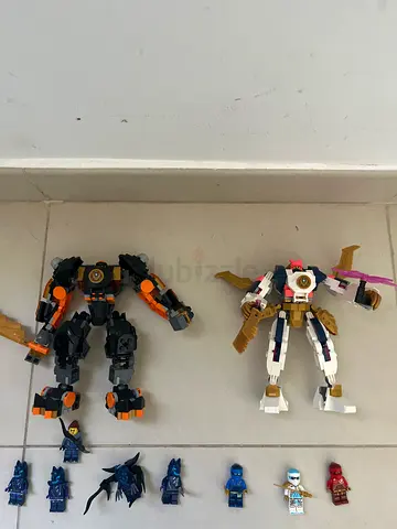 2 Lego ninjago mechs plus minifigures