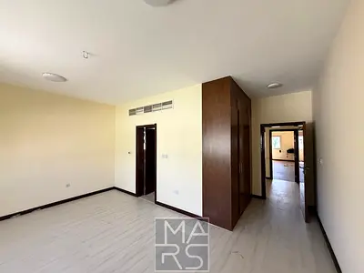 Spacious 5BR Villa for Rent in Al Barashi