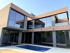 Stand Alone Villa/Swimming pool/Freehold/