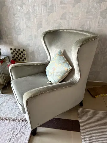 Sofa chair from THE ONE