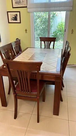 6 Seater wood and tiles dining set