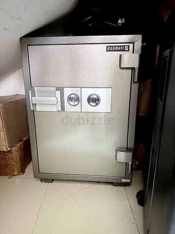 Heavy-Duty Fireproof Office Safe - Good Condition- more than 100kg