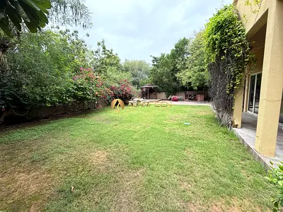 5BR Huge Villa l Unique Availability l Landscaped
