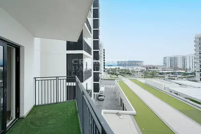 Partial Canal View | Fancy 1BR | Prime Location