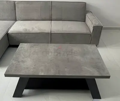 Center table (tea table) brand new condition