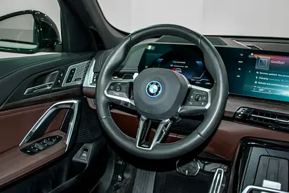 2023 BMW IX1 照片 9
