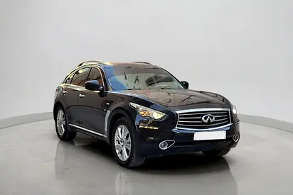2014 Infiniti QX70 Luxury 3.7L | GCC Specifications