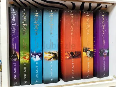 Harry Potter Paperback Box Set (Complete 7-Book Collection) - J.K. Rowling