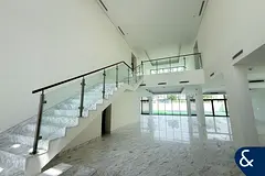Luxury Villa | Six Bedrooms | Lagoon Backing