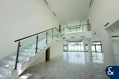 Luxury Villa | Six Bedrooms | Lagoon Backing