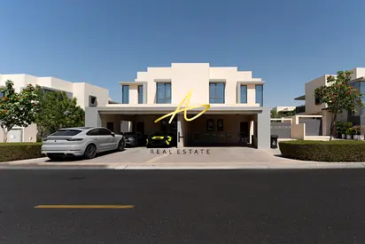Camel Backing 4BR | Landscaped | Maple