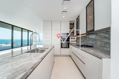 Luxurious 3BR+M | Palm View | Huge Layout