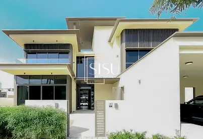 Brand New ​ | Luxurious Villa | Park Facing