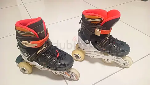 Pair of used adult inline rollerblades, size approx. 35-38 good condition