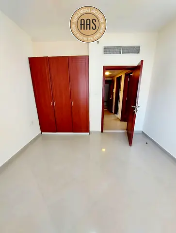 Close Hall Luxury 1bhk with wardrobe full family building close to sahara mall