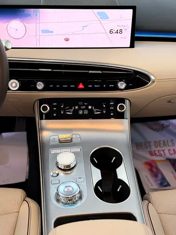 2026 Genesis GV70 — миниатюра 15