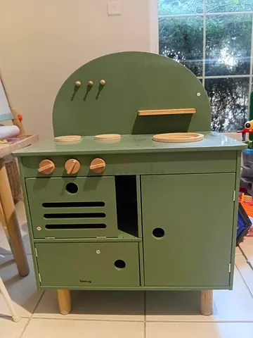 Green Kids Play Kitchen