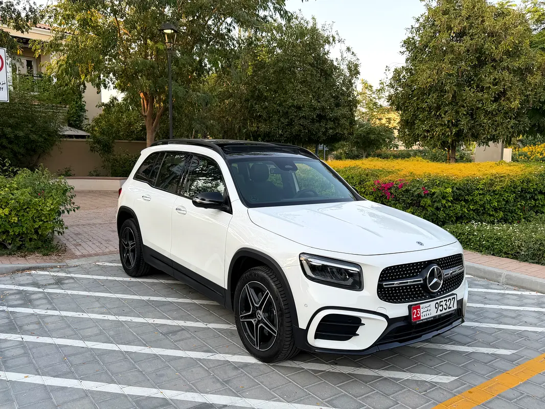 Mercedes-Benz GLB-Class 2025 — photo 1 of 16