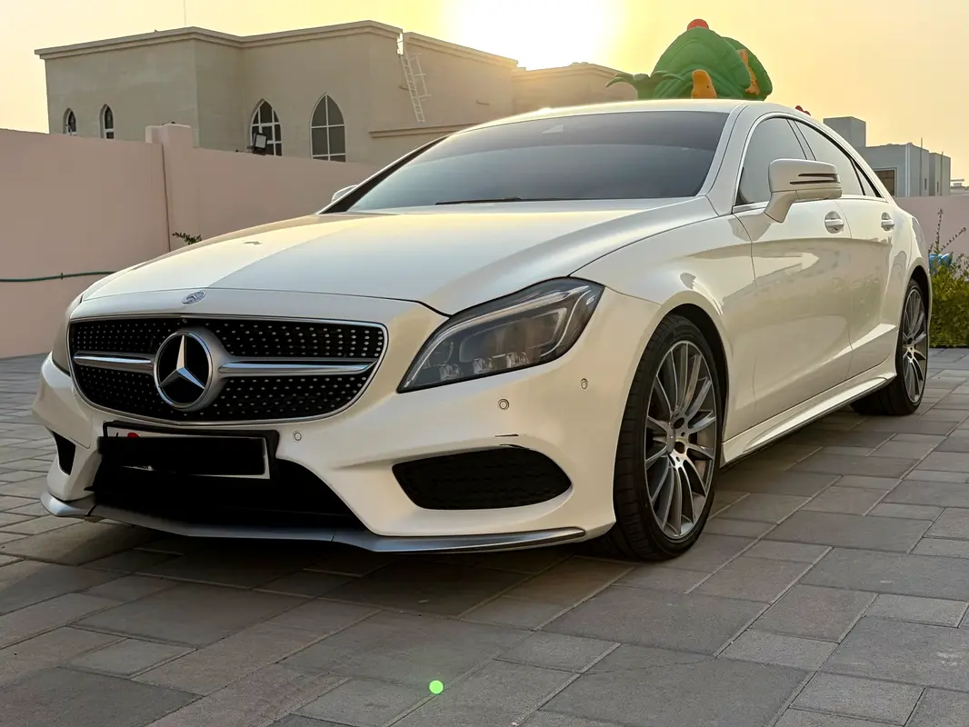 Mercedes-Benz CLS-Class 2016 — photo 1 of 13