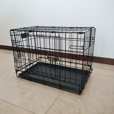 Metal Dog Crate/Cage with Tray, Durable and Foldable Dog Cage with Double Door (56 x 41 x 33 cm)