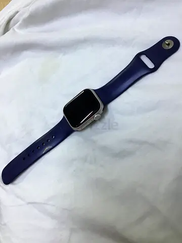 Apple watch series 8. 41 mm Used smartwatch
