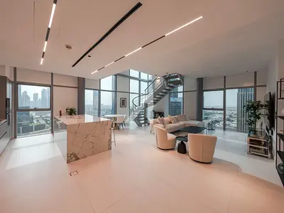 Fully Upgraded | Vacant on Transfer | Corner Unit