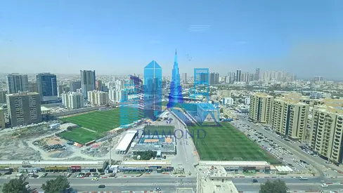 Large Size Office Space Available for Rent in Horizon Tower