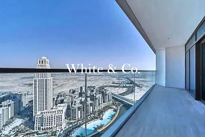 HIGHEST FLOOR | CANAL VIEW | HUGE LAYOUT