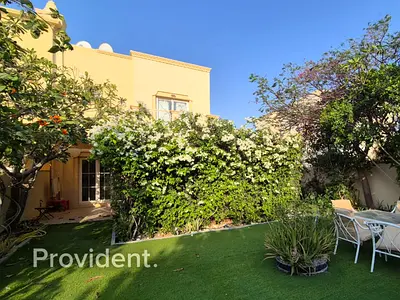 Corner Unit | Immaculate Condition | Large Plot