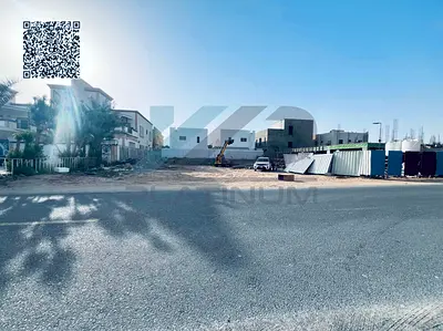 Freehold Commercial prime location