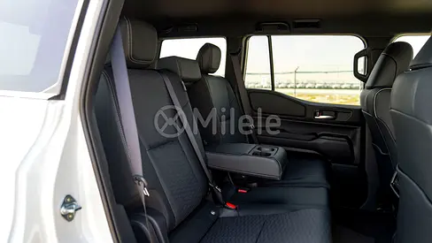 صورة 17 لـ 2024 Toyota PRADO