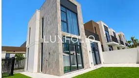 Vacant | Unfurnished | Large plot