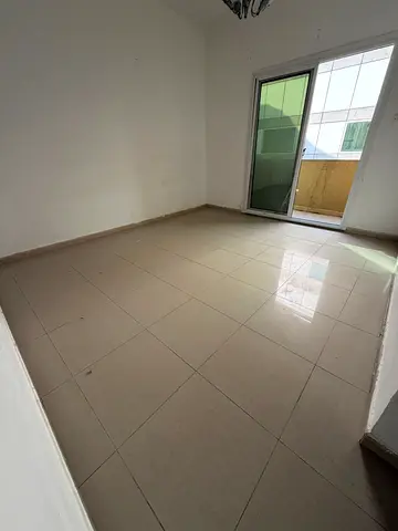 Opportunity for rent in Sharjah Al Khan A room and a hall in a prime location near Afamia and Gala Market
